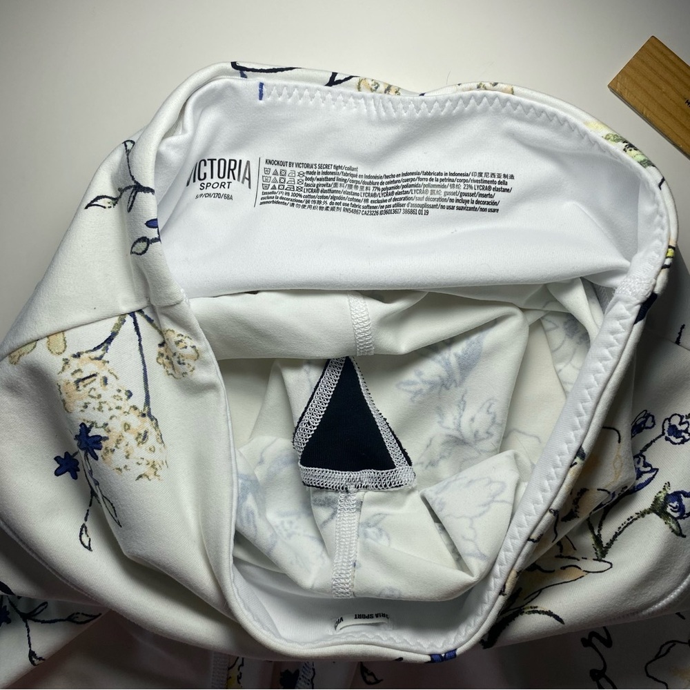 Victoria Secret Sport Knockout Leggings Sz Small‎ - Picture 9 of 12